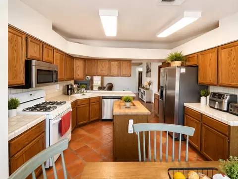 Kitchen - 1908 E College Ave, Visalia, CA 93292 photo 3 of 3