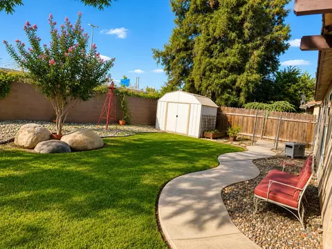 Exterior - 1908 E College Ave, Visalia, CA 93292 photo 3 of 5