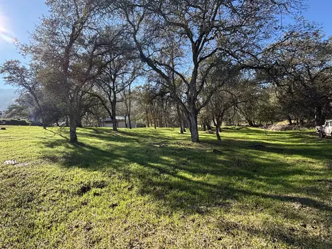 0 Meadow Dr, Three Rivers, CA 93271 photo 2