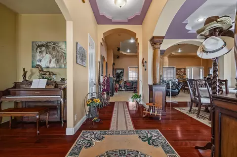 Entry Way - 15084 18 12, Lemoore, CA 93245 photo 2 of 3