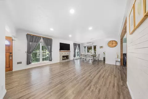 Living - 1224 El Monte Way, Dinuba, CA 93618 photo 1 of 2