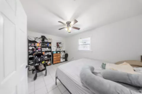 Bedroom - 1224 El Monte Way, Dinuba, CA 93618 photo 6 of 6