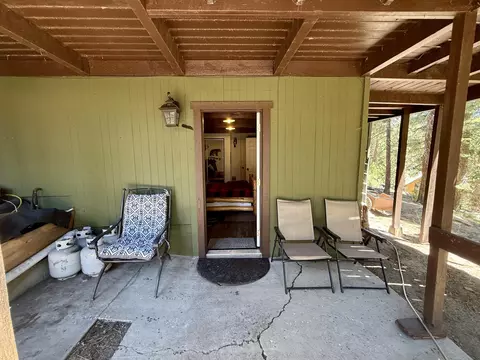 Exterior - 57524 Crest Dr, Springville, CA 93265 photo 3 of 11