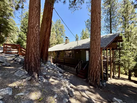 Exterior - 57524 Crest Dr, Springville, CA 93265 photo 9 of 11