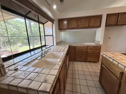 Kitchen - 2300 E Iris Ave, Visalia, CA 93292 photo 7 of 7