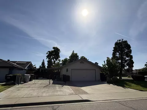 Exterior - 2300 E Iris Ave, Visalia, CA 93292 photo 21 of 22