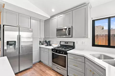 Kitchen - 540 Chumash Ct, Paso Robles, CA 93446 photo 7 of 9