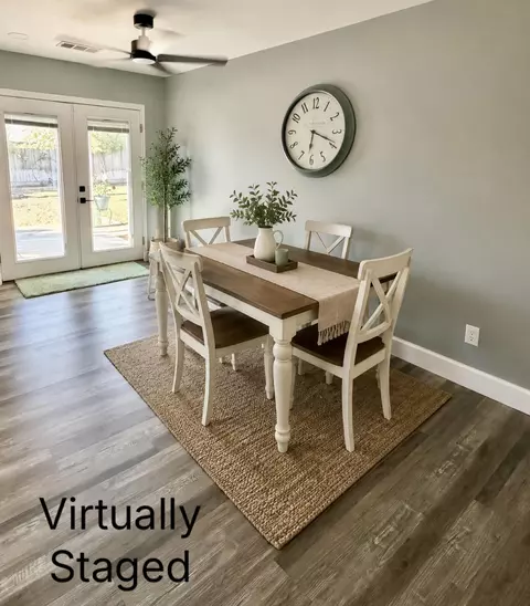 Dining - 541 Davis St, Exeter, CA 93221 photo 1 of 1