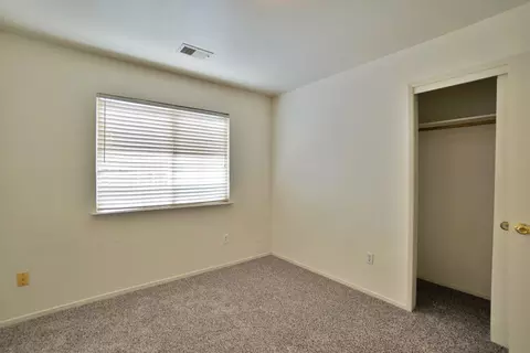 Bedroom - 799 Daphne Ln, Lemoore, CA 93245 photo 6 of 11