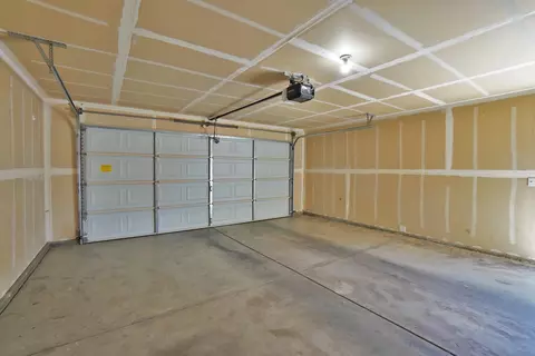 Other - 799 Daphne Ln, Lemoore, CA 93245 photo 9 of 11