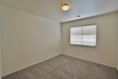 Bedroom - 799 Daphne Ln, Lemoore, CA 93245 photo 4 of 11
