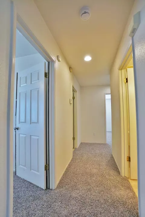 Entry Way - 799 Daphne Ln, Lemoore, CA 93245 photo 3 of 3