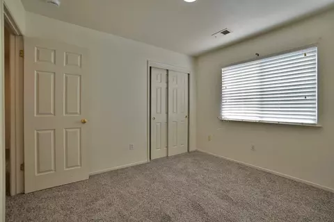 Bedroom - 799 Daphne Ln, Lemoore, CA 93245 photo 8 of 11
