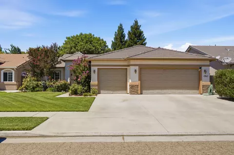 1963 Monsecco St, Tulare, CA 93274