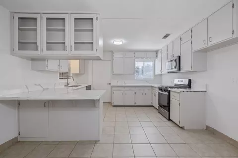 Kitchen - 1592 E Sonora Ave, Tulare, CA 93274 photo 1 of 3