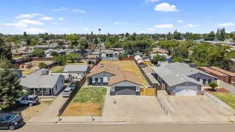 View/Area - 1592 E Sonora Ave, Tulare, CA 93274 photo 3 of 3