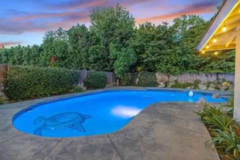 Exterior - 3106 W Hyde Ave, Visalia, CA 93291 photo 8 of 11