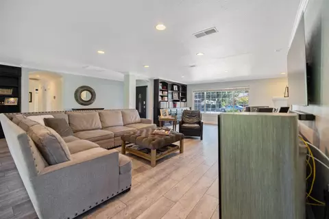 Living - 3106 W Hyde Ave, Visalia, CA 93291 photo 2 of 4