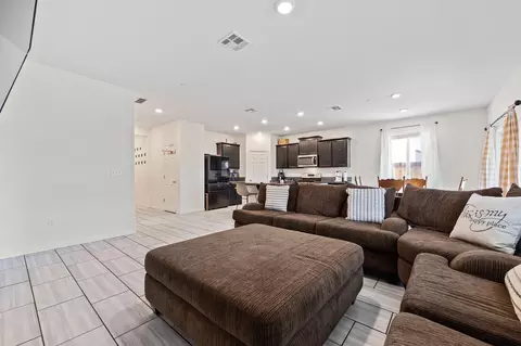 Other - 3541 E Laura Ave, Visalia, CA 93292 photo 1 of 2