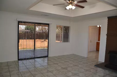 Living - 19663 Royal Ln, Lemoore, CA 93245 photo 2 of 3