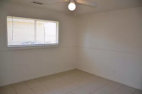 Bedroom - 19663 Royal Ln, Lemoore, CA 93245 photo 2 of 3
