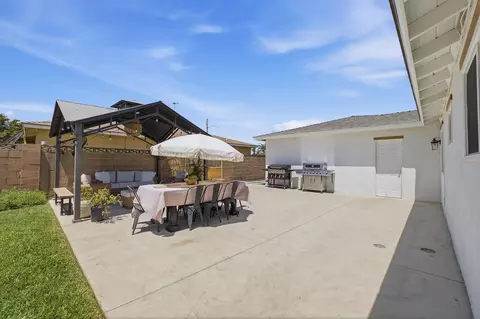 Exterior - 2027 E Ash Ave, Tulare, CA 93274 photo 7 of 17