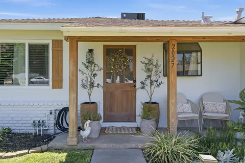 Exterior - 2027 E Ash Ave, Tulare, CA 93274 photo 4 of 17