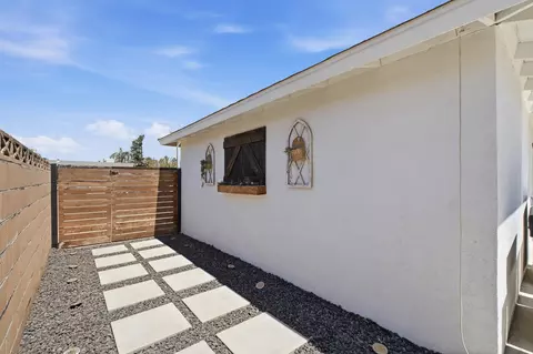 Exterior - 2027 E Ash Ave, Tulare, CA 93274 photo 15 of 17