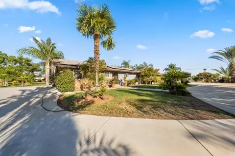 38368 Road 132, Cutler, CA 93615