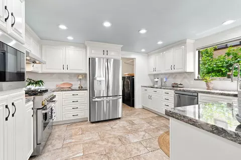 Kitchen - 2630 Maple Ave, Morro Bay, CA 93442 photo 5 of 9