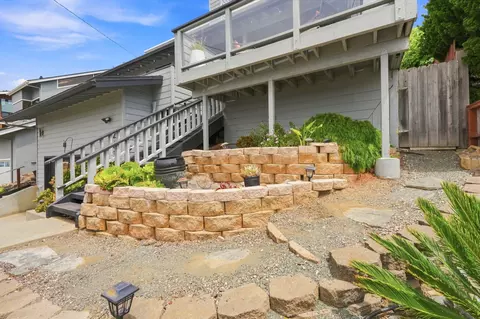 Exterior - 2630 Maple Ave, Morro Bay, CA 93442 photo 4 of 18