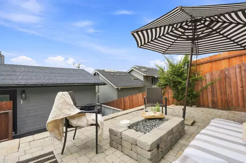 Exterior - 2630 Maple Ave, Morro Bay, CA 93442 photo 15 of 18