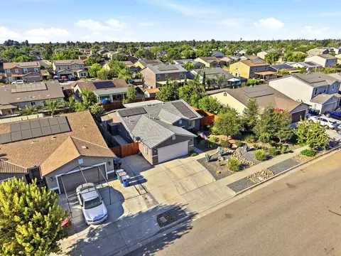 View/Area - 2244 Eldridge Ave, Tulare, CA 93274 photo 1 of 9