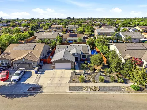 View/Area - 2244 Eldridge Ave, Tulare, CA 93274 photo 2 of 9