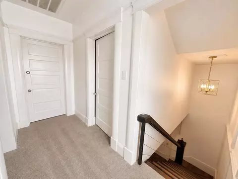 Entry Way - 1041 S Kaweah Ave, Exeter, CA 93221 photo 4 of 4