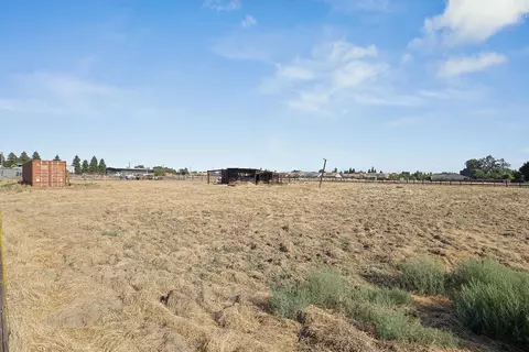 Other - 1240 E K Ave, Visalia, CA 93292 photo 2 of 8