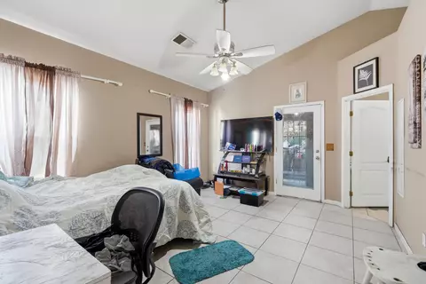 Bedroom - 471 N Evans Rd, Tipton, CA 93272 photo 2 of 3