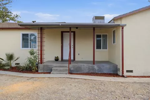 Exterior - 1707 7th Ave, Corcoran, CA 93212 photo 6 of 12