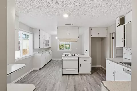 Kitchen - 1707 7th Ave, Corcoran, CA 93212 photo 1 of 8