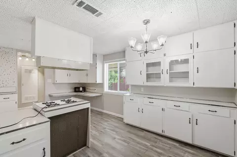 Kitchen - 1707 7th Ave, Corcoran, CA 93212 photo 8 of 8