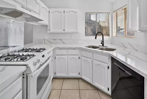 Kitchen - 1201 E Ferguson Ave, Visalia, CA 93292 photo 2 of 4