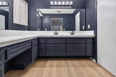 Bath - 1201 E Ferguson Ave, Visalia, CA 93292 photo 1 of 3