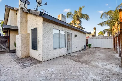 Exterior - 1201 E Ferguson Ave, Visalia, CA 93292 photo 3 of 4