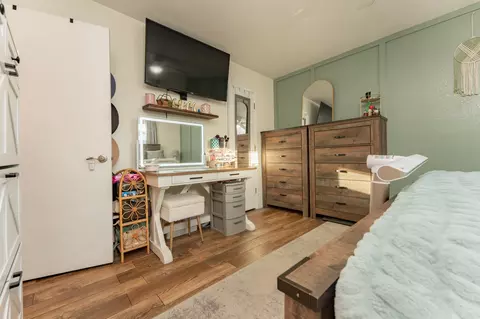 Bedroom - 285 E Cortner St, Hanford, CA 93230 photo 4 of 6