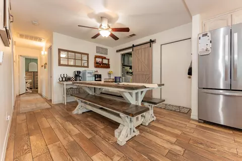 Entry Way - 285 E Cortner St, Hanford, CA 93230 photo 3 of 3
