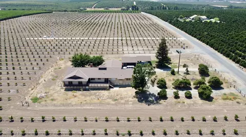 8988 Rd 272, Terra Bella, CA 93270