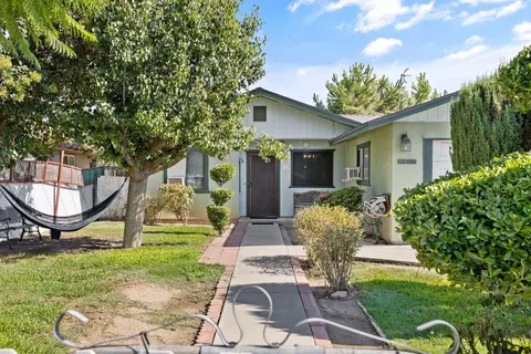1132 W Prospect Ave, Visalia, CA 93291