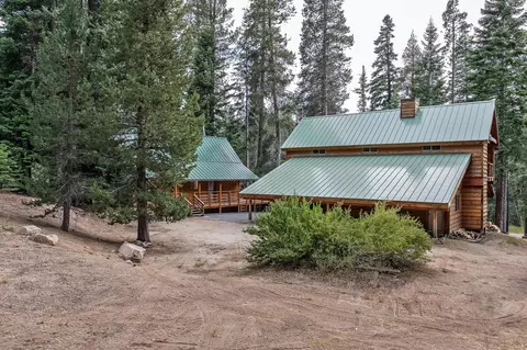 Exterior - 57716 Fox Dr, Springville, CA 93265 photo 10 of 16