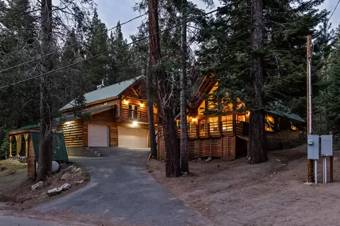 Exterior - 57716 Fox Dr, Springville, CA 93265 photo 1 of 16