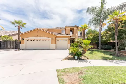 4162 S Garden St, Visalia, CA 93277